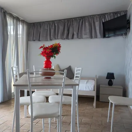 Nick & Santo's Holiday Homes R Apartment Giardini Naxos